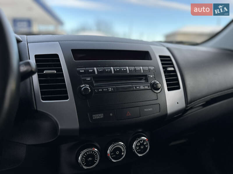 Позашляховик / Кросовер Mitsubishi Outlander 2011 в Бердичеві