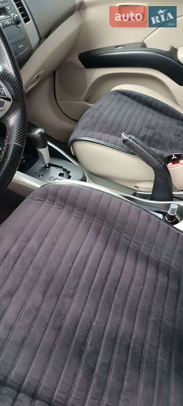 Позашляховик / Кросовер Mitsubishi Outlander 2007 в Чернівцях