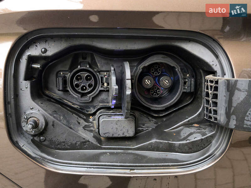 Позашляховик / Кросовер Mitsubishi Outlander 2022 в Івано-Франківську