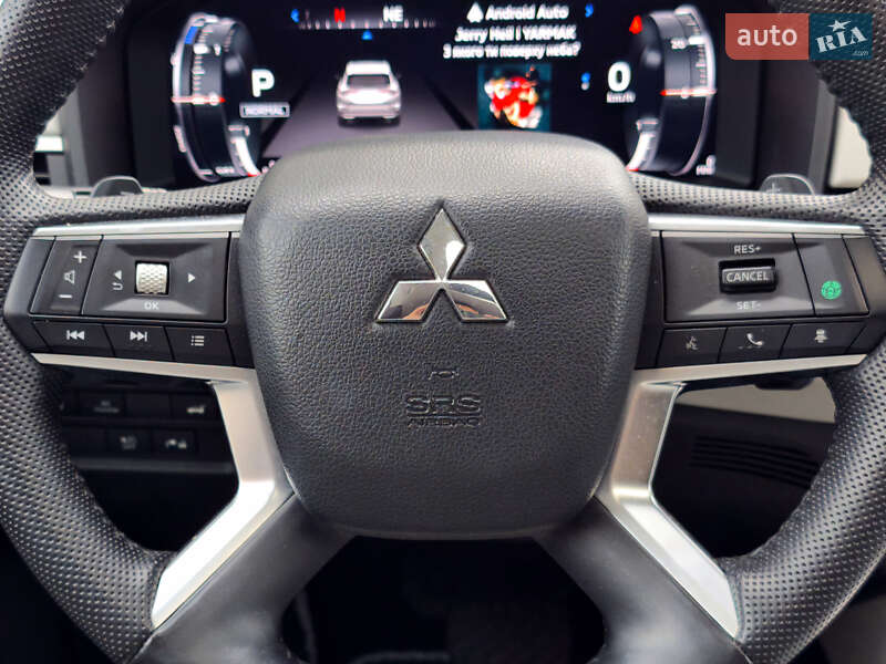 Позашляховик / Кросовер Mitsubishi Outlander 2022 в Івано-Франківську