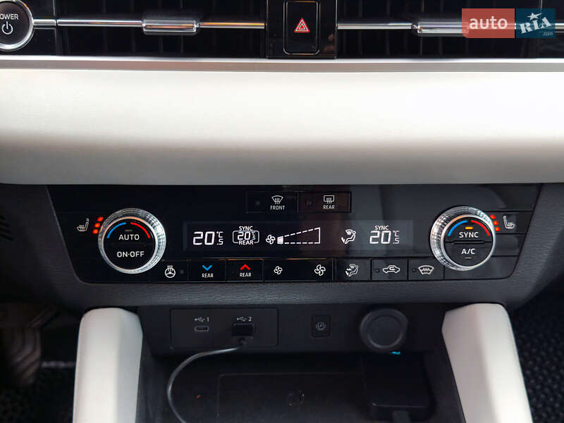 Позашляховик / Кросовер Mitsubishi Outlander 2022 в Івано-Франківську