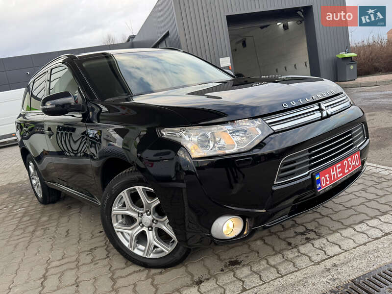 Позашляховик / Кросовер Mitsubishi Outlander 2014 в Дрогобичі