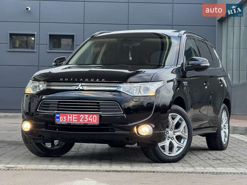 Позашляховик / Кросовер Mitsubishi Outlander 2014 в Дрогобичі