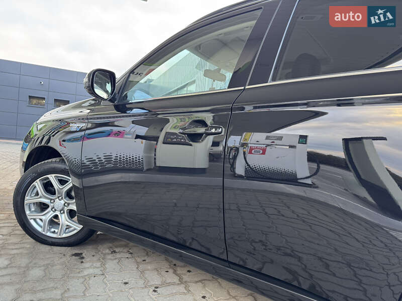 Позашляховик / Кросовер Mitsubishi Outlander 2014 в Дрогобичі