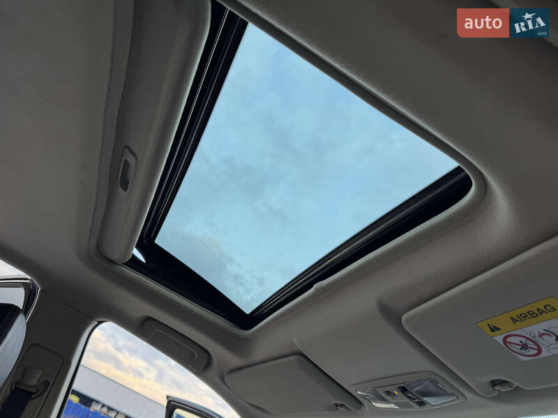 Позашляховик / Кросовер Mitsubishi Outlander 2014 в Дрогобичі