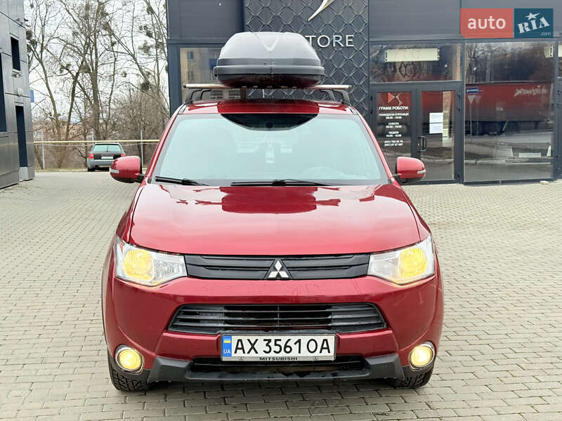Внедорожник / Кроссовер Mitsubishi Outlander 2014 в Харькове