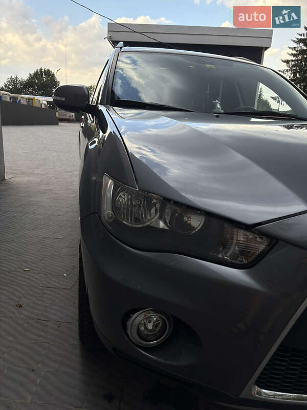Позашляховик / Кросовер Mitsubishi Outlander 2012 в Перемишлянах