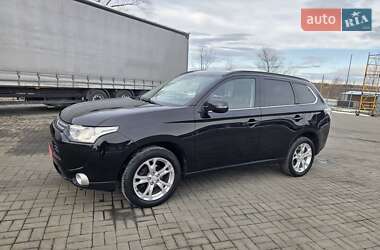 Внедорожник / Кроссовер Mitsubishi Outlander 2013 в Калуше