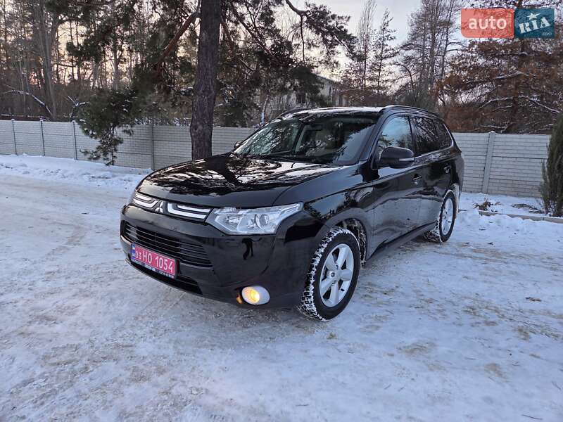 Mitsubishi Outlander 2013