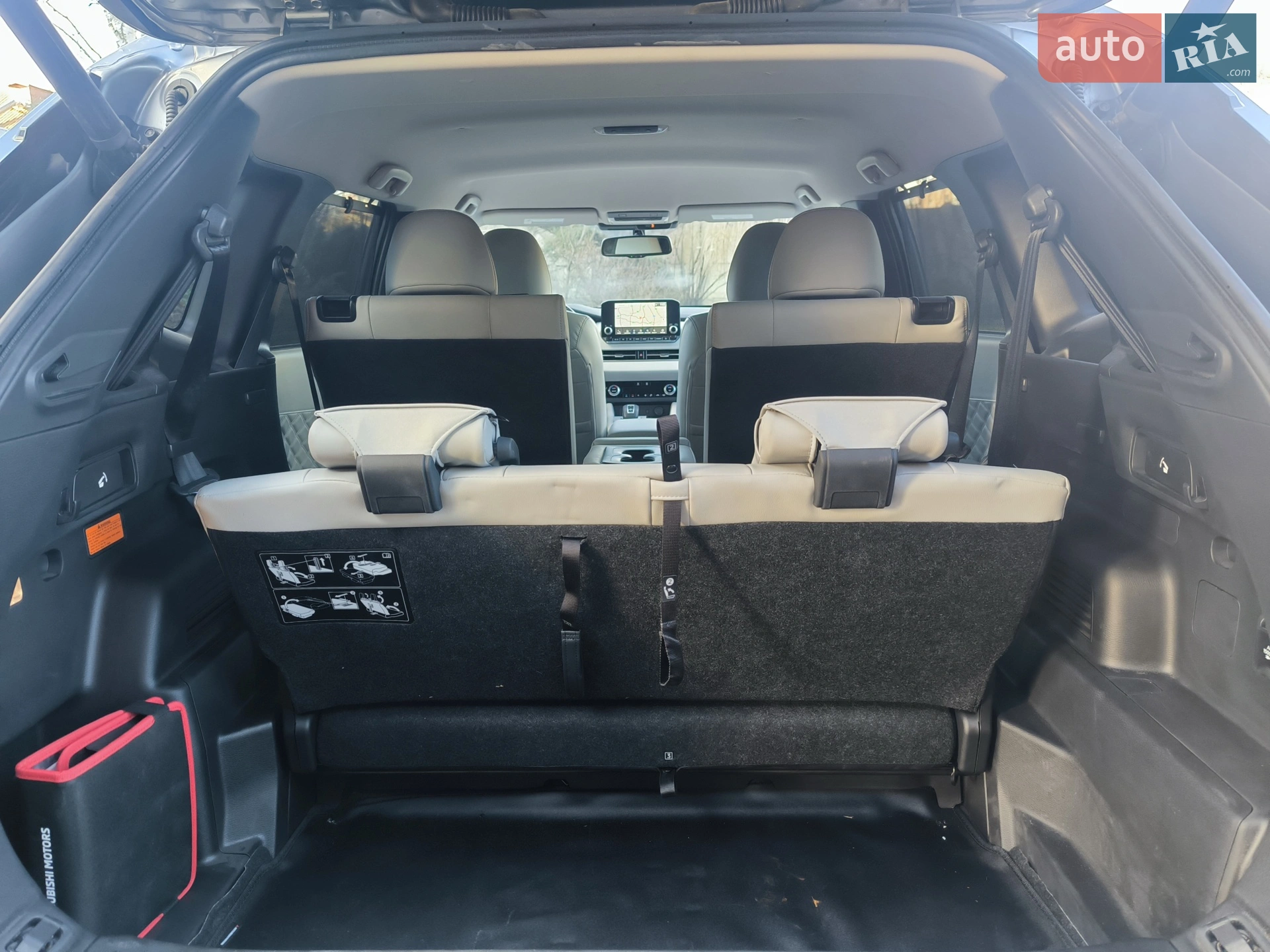 2023 Mitsubishi Outlander - мініатюра 31