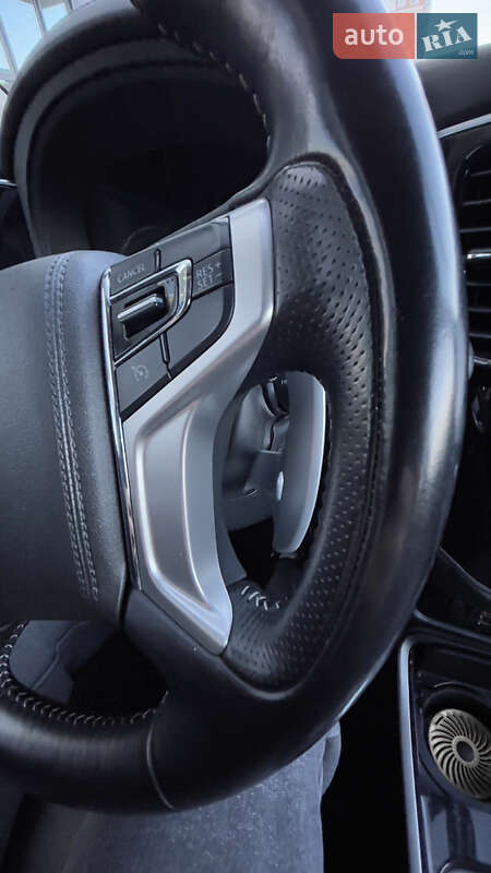 Внедорожник / Кроссовер Mitsubishi Outlander 2017 в Киеве фото 46 Внедорожник / Кроссовер Mitsubishi Outlander 2017 в Киеве