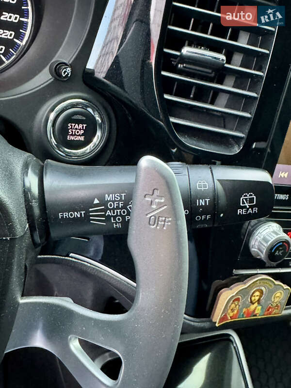 Позашляховик / Кросовер Mitsubishi Outlander 2020 в Києві