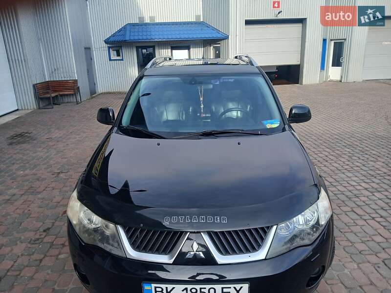 Позашляховик / Кросовер Mitsubishi Outlander 2008 в Рівному
