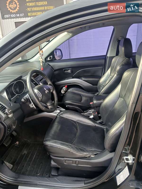 Позашляховик / Кросовер Mitsubishi Outlander 2008 в Рівному