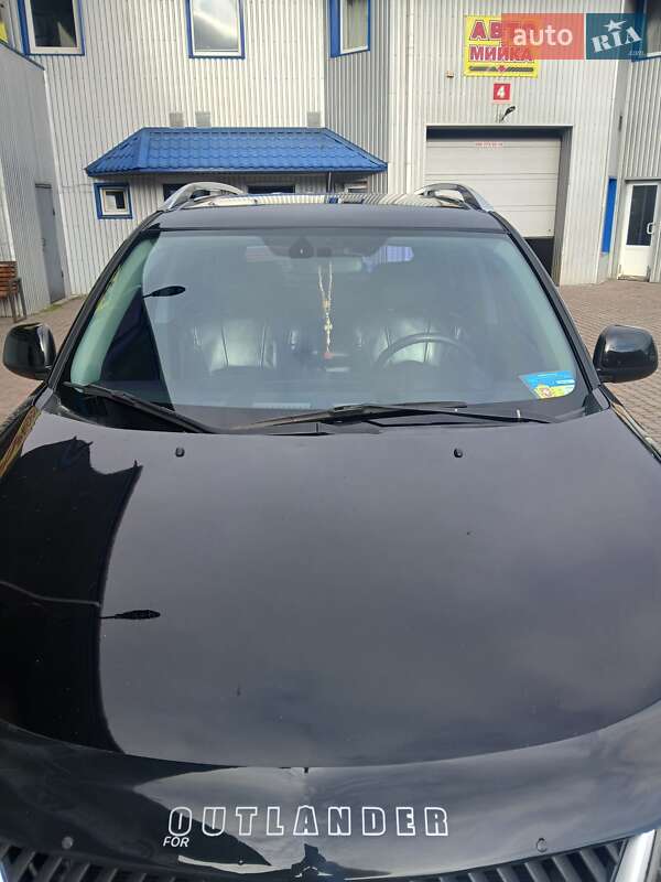 Позашляховик / Кросовер Mitsubishi Outlander 2008 в Рівному