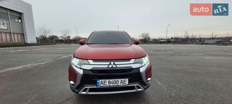 Позашляховик / Кросовер Mitsubishi Outlander 2018 в Запоріжжі