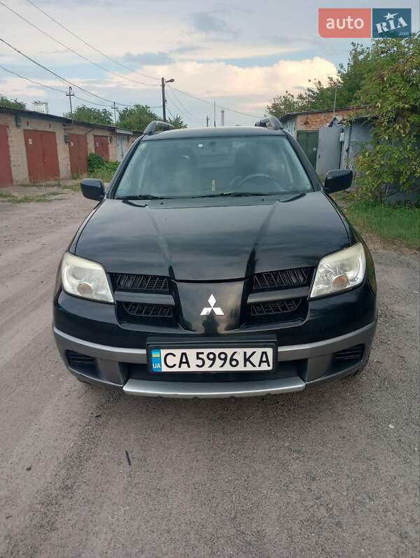 Mitsubishi Outlander 2006