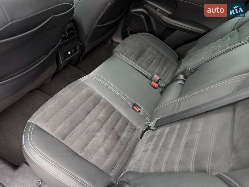 Внедорожник / Кроссовер Mitsubishi Outlander 2022 в Кривом Роге