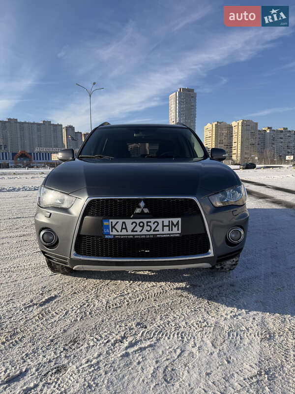 Внедорожник / Кроссовер Mitsubishi Outlander 2012 в Киеве фото 6 Внедорожник / Кроссовер Mitsubishi Outlander 2012 в Киеве