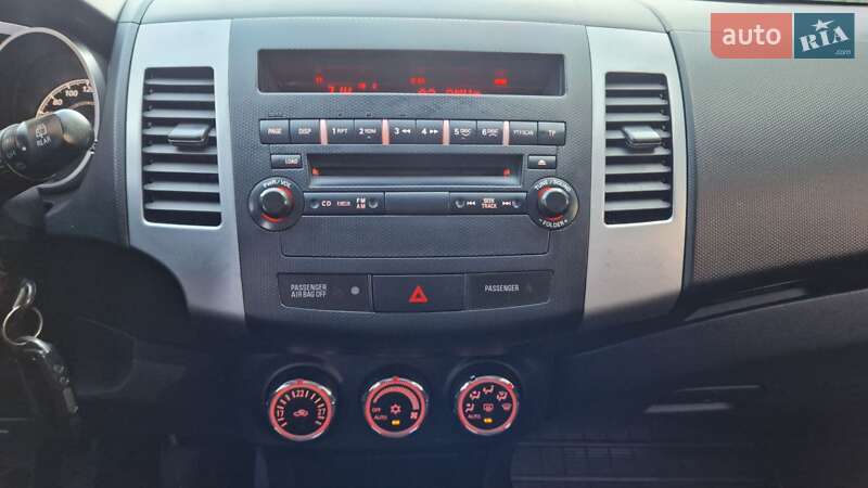 Внедорожник / Кроссовер Mitsubishi Outlander 2012 в Кременчуге