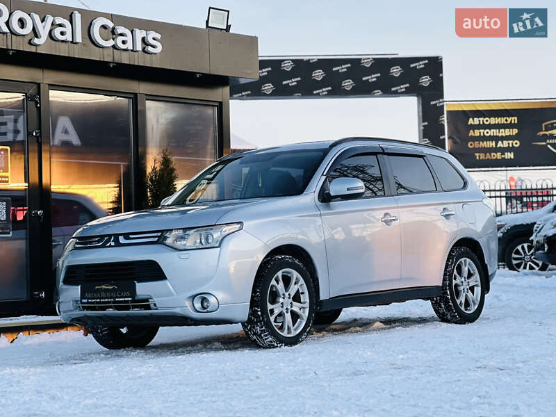 Внедорожник / Кроссовер Mitsubishi Outlander 2013 в Харькове