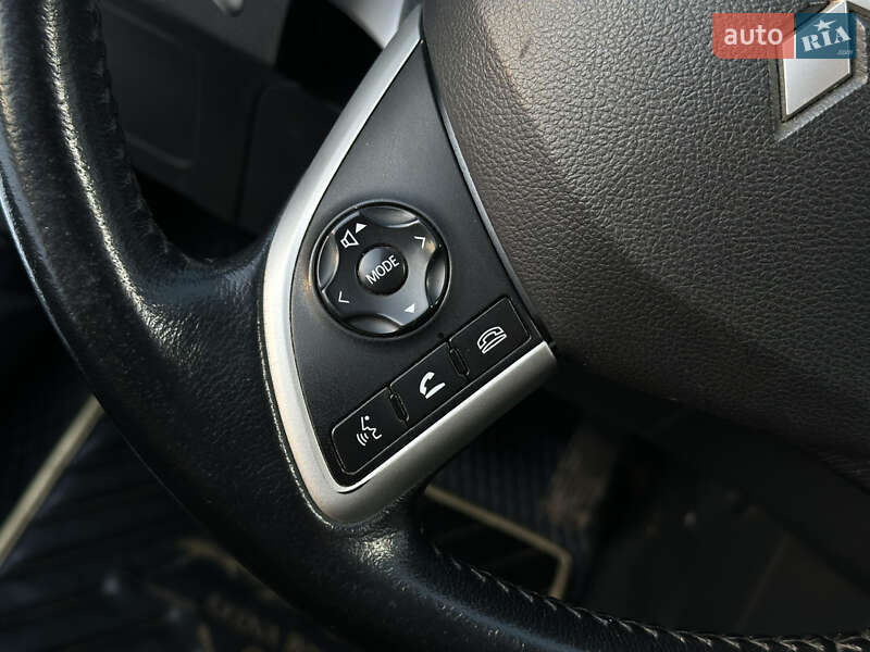 Внедорожник / Кроссовер Mitsubishi Outlander 2013 в Харькове