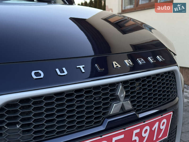 Внедорожник / Кроссовер Mitsubishi Outlander 2010 в Дрогобыче