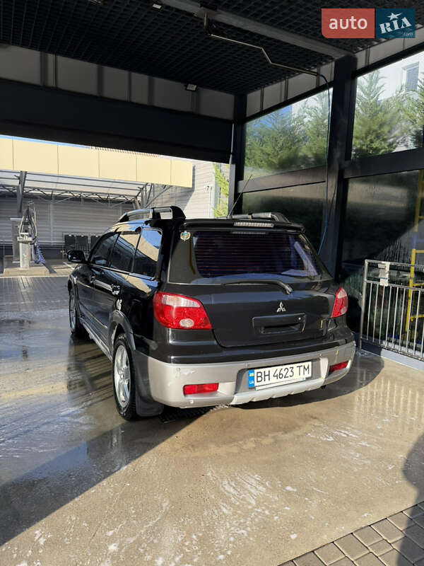 Позашляховик / Кросовер Mitsubishi Outlander 2005 в Петропавлівці фото 7 Позашляховик / Кросовер Mitsubishi Outlander 2005 в Петропавлівці