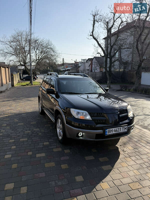 Позашляховик / Кросовер Mitsubishi Outlander 2005 в Петропавлівці фото 17 Позашляховик / Кросовер Mitsubishi Outlander 2005 в Петропавлівці
