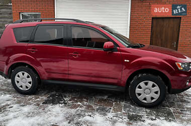 Позашляховик / Кросовер Mitsubishi Outlander 2010 в Житомирі