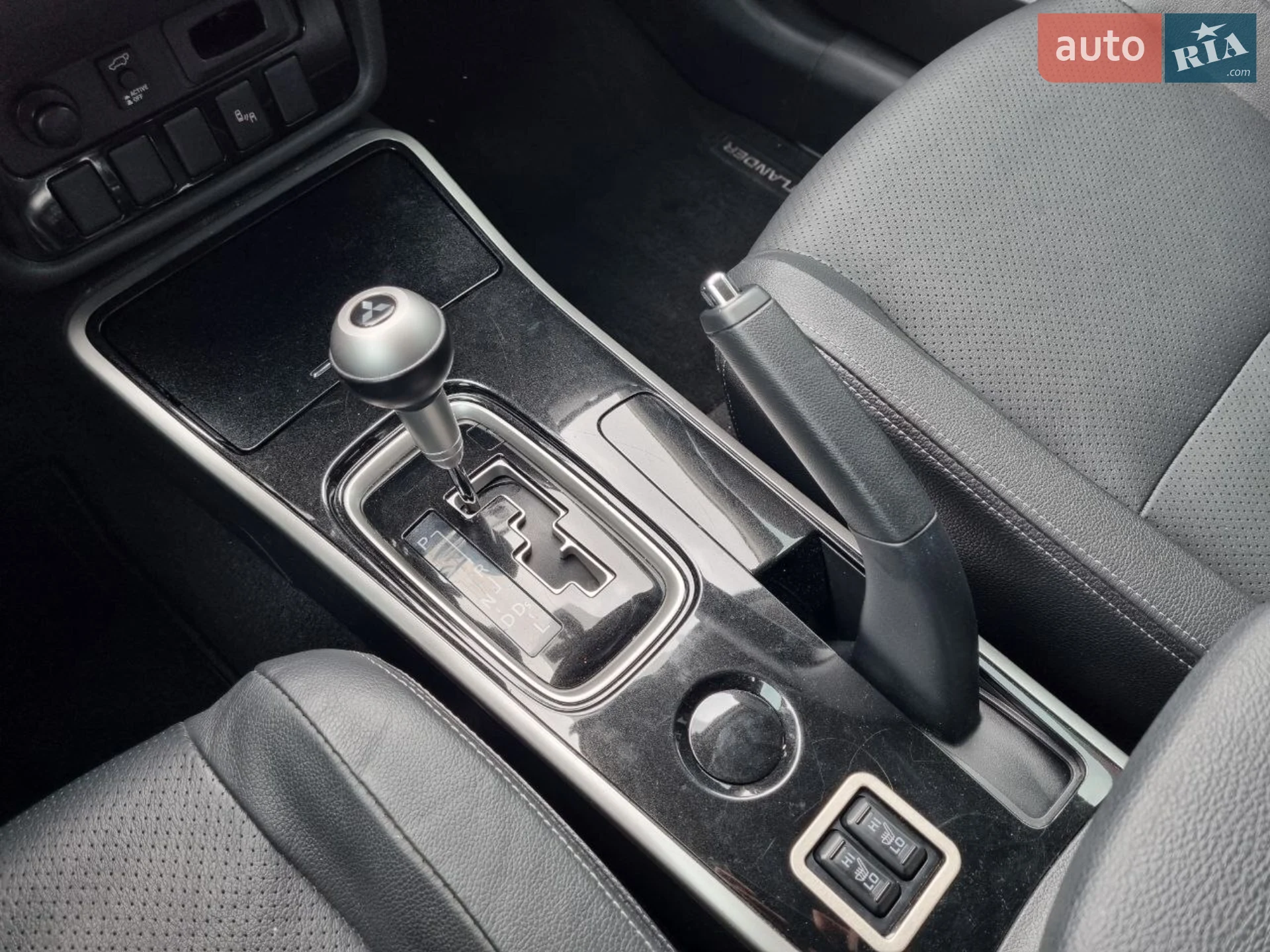 2018 Mitsubishi Outlander - мініатюра 7