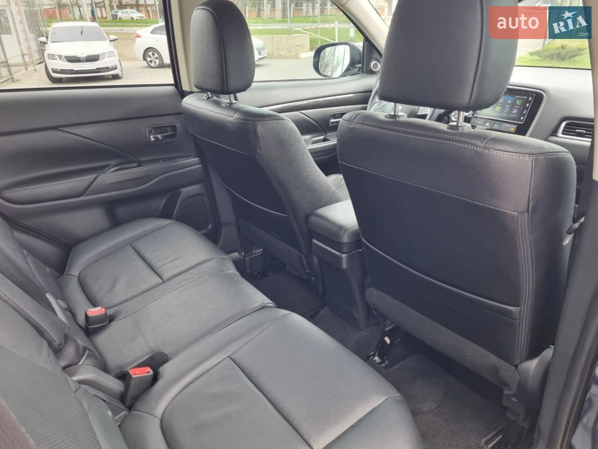 2018 Mitsubishi Outlander - мініатюра 10