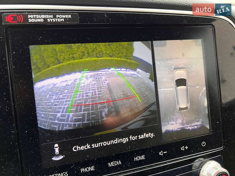 Внедорожник / Кроссовер Mitsubishi Outlander 2022 в Ровно