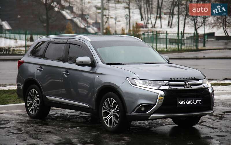 Внедорожник / Кроссовер Mitsubishi Outlander 2016 в Харькове фото 3 Внедорожник / Кроссовер Mitsubishi Outlander 2016 в Харькове