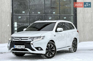 Внедорожник / Кроссовер Mitsubishi Outlander 2017 в Тернополе