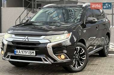 Внедорожник / Кроссовер Mitsubishi Outlander 2017 в Белой Церкви