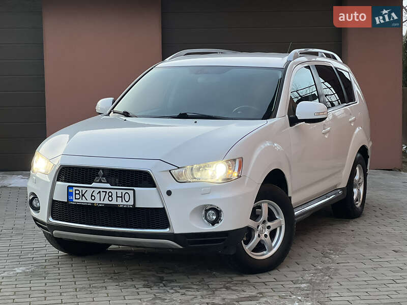 Mitsubishi Outlander 2010