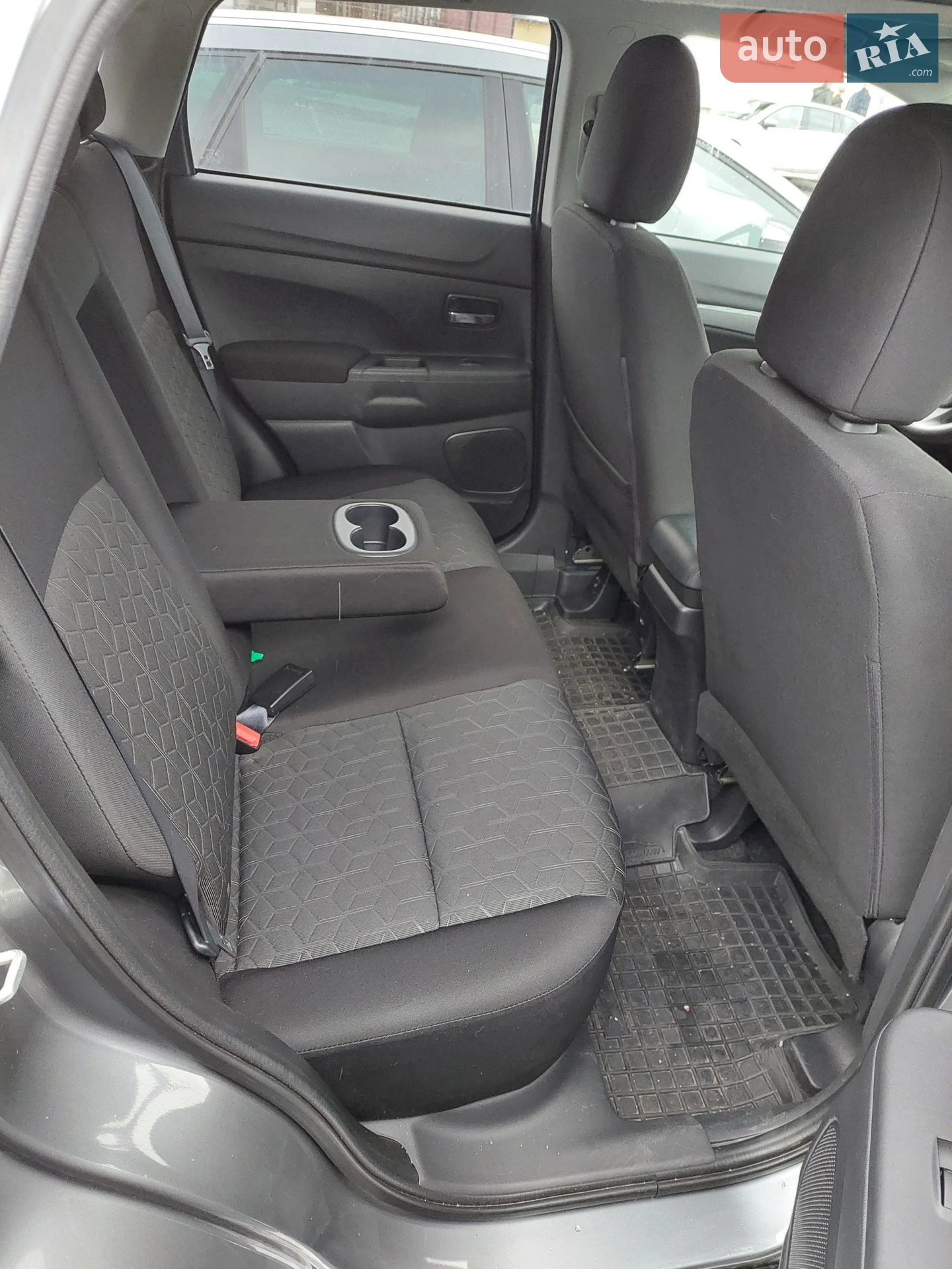 2021 Mitsubishi Outlander - мініатюра 5