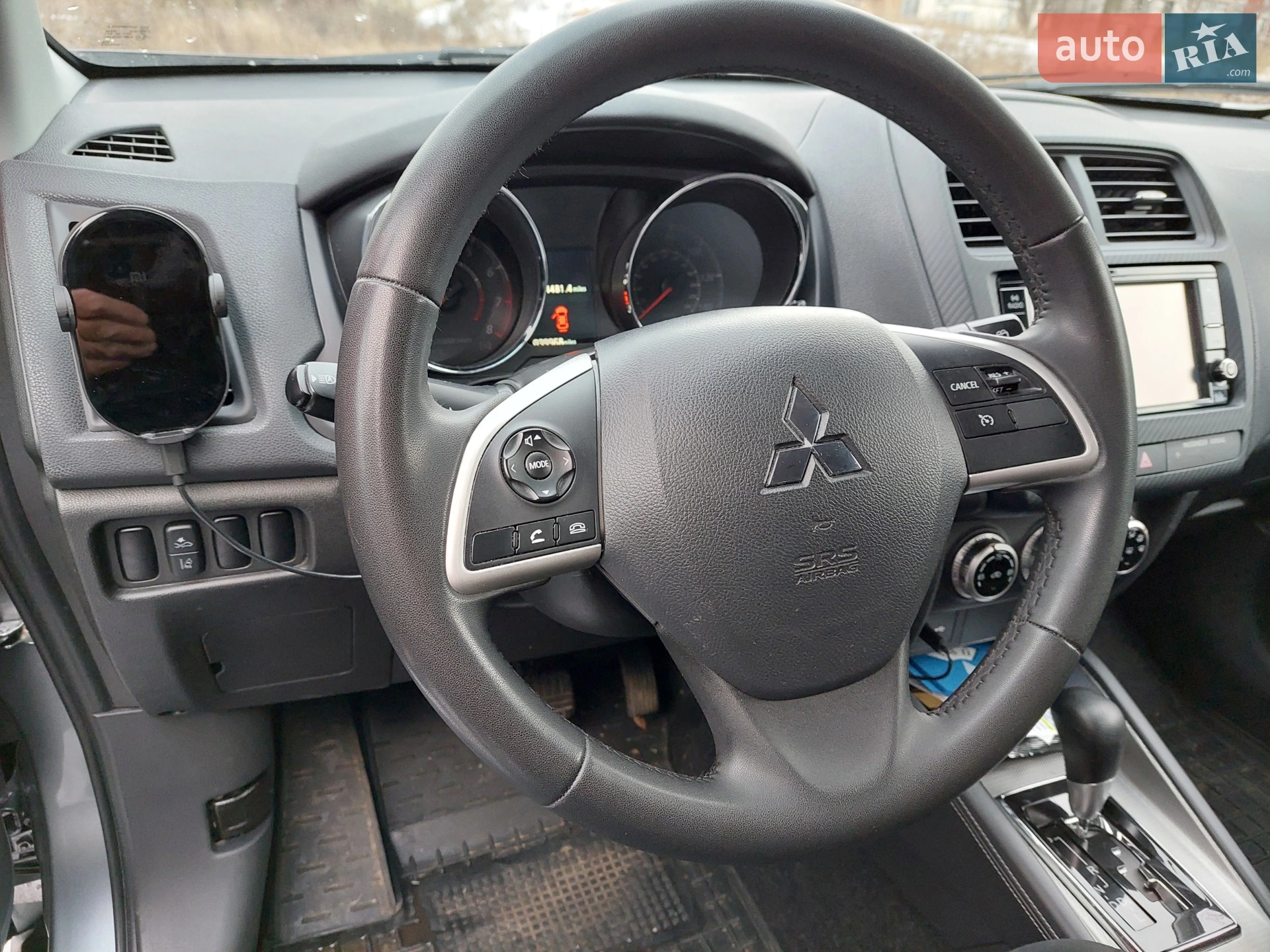 2021 Mitsubishi Outlander - мініатюра 3