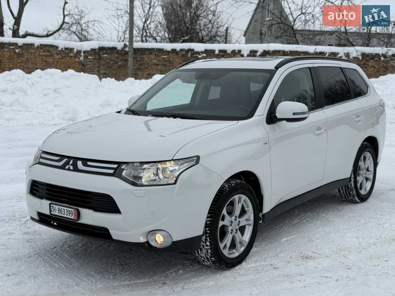 Автомобіль свіжопригнаний з Швейцарії
Календарний рік 2012 модельний 2013рік 
2.2 дизель 110kwt автомат 4wd
Максимальна комплектація
Сервісна історія на офіційному дилері
Авто в гарному збереженому стані як візуально так і технічно
Все працює
Сертифікат відповідності пройдено
+ Комплект зимої резини з дисками 
Детальніше по телефону