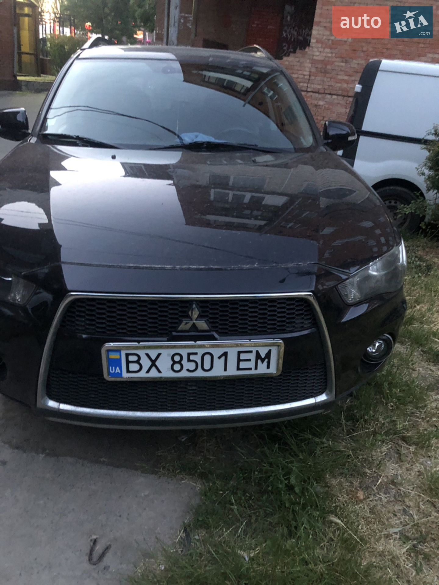 2011 Mitsubishi Outlander - фото 1