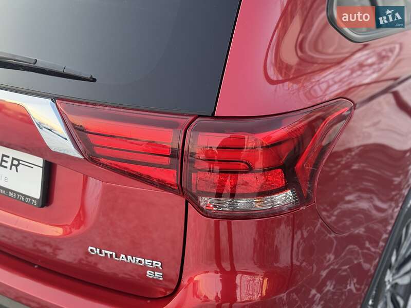 Внедорожник / Кроссовер Mitsubishi Outlander 2019 в Киеве