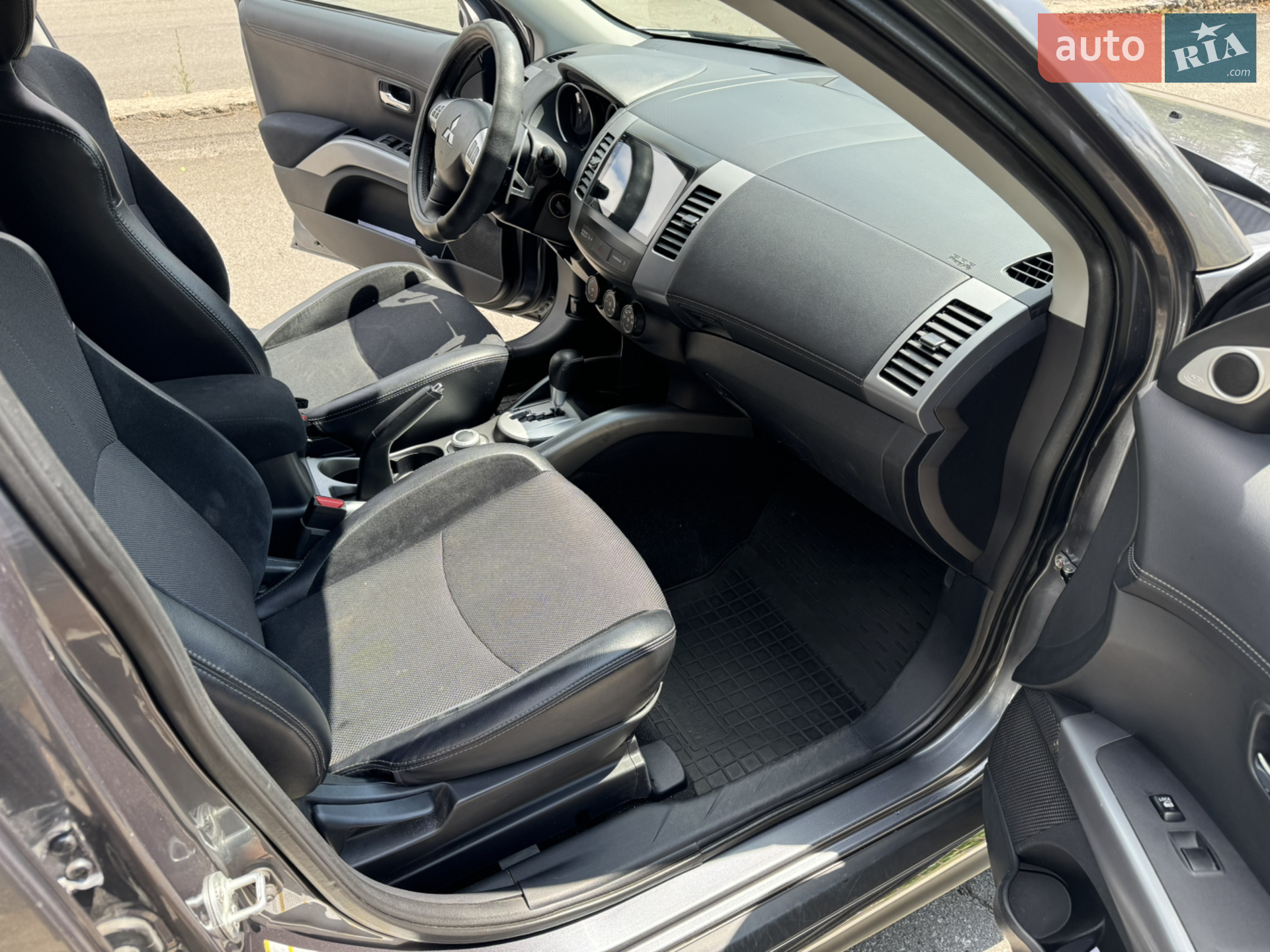 2011 Mitsubishi Outlander - мініатюра 20