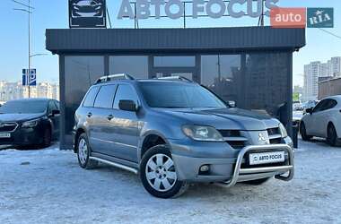 Внедорожник / Кроссовер Mitsubishi Outlander 2003 в Киеве