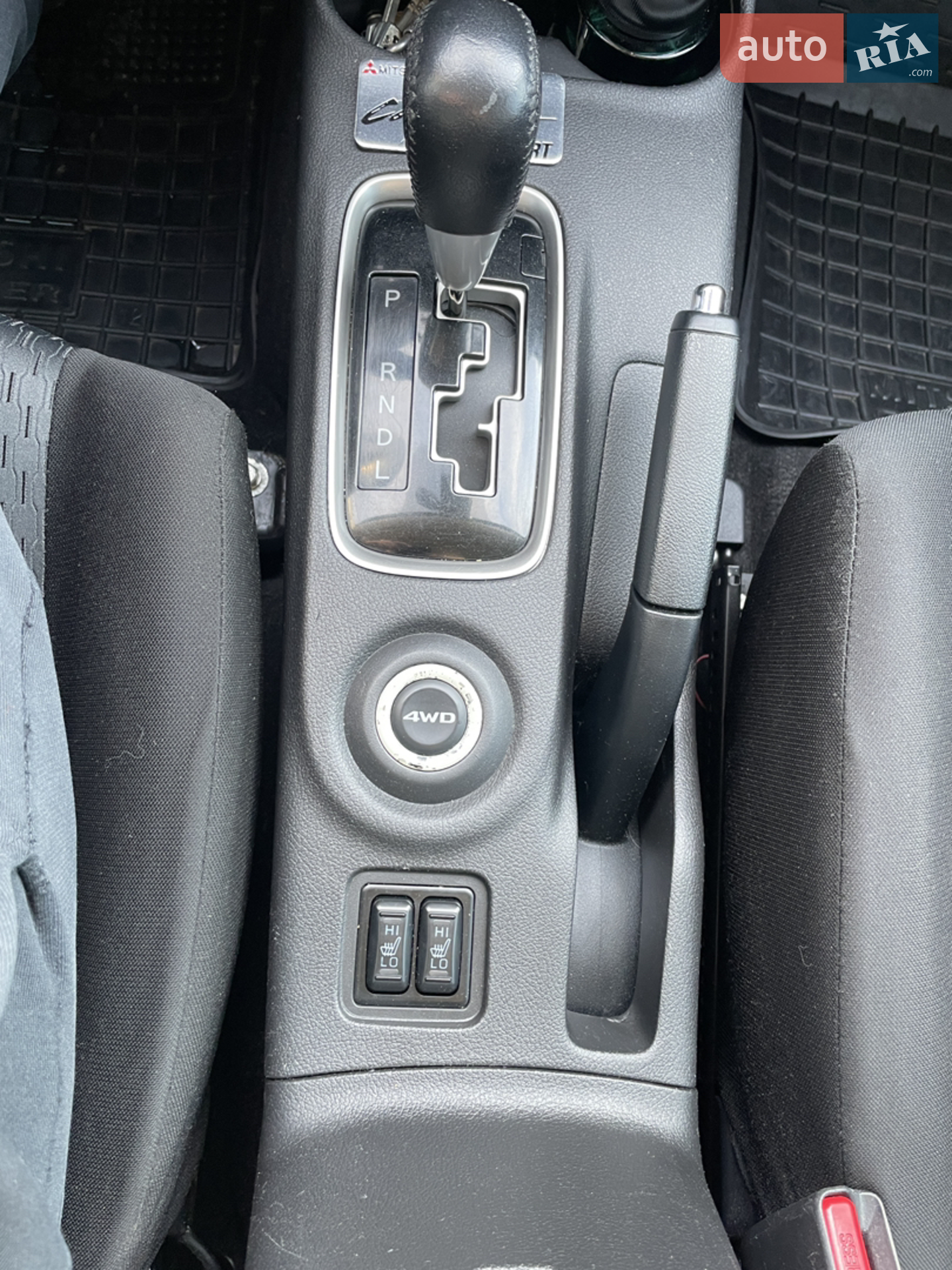 2013 Mitsubishi Outlander - мініатюра 26