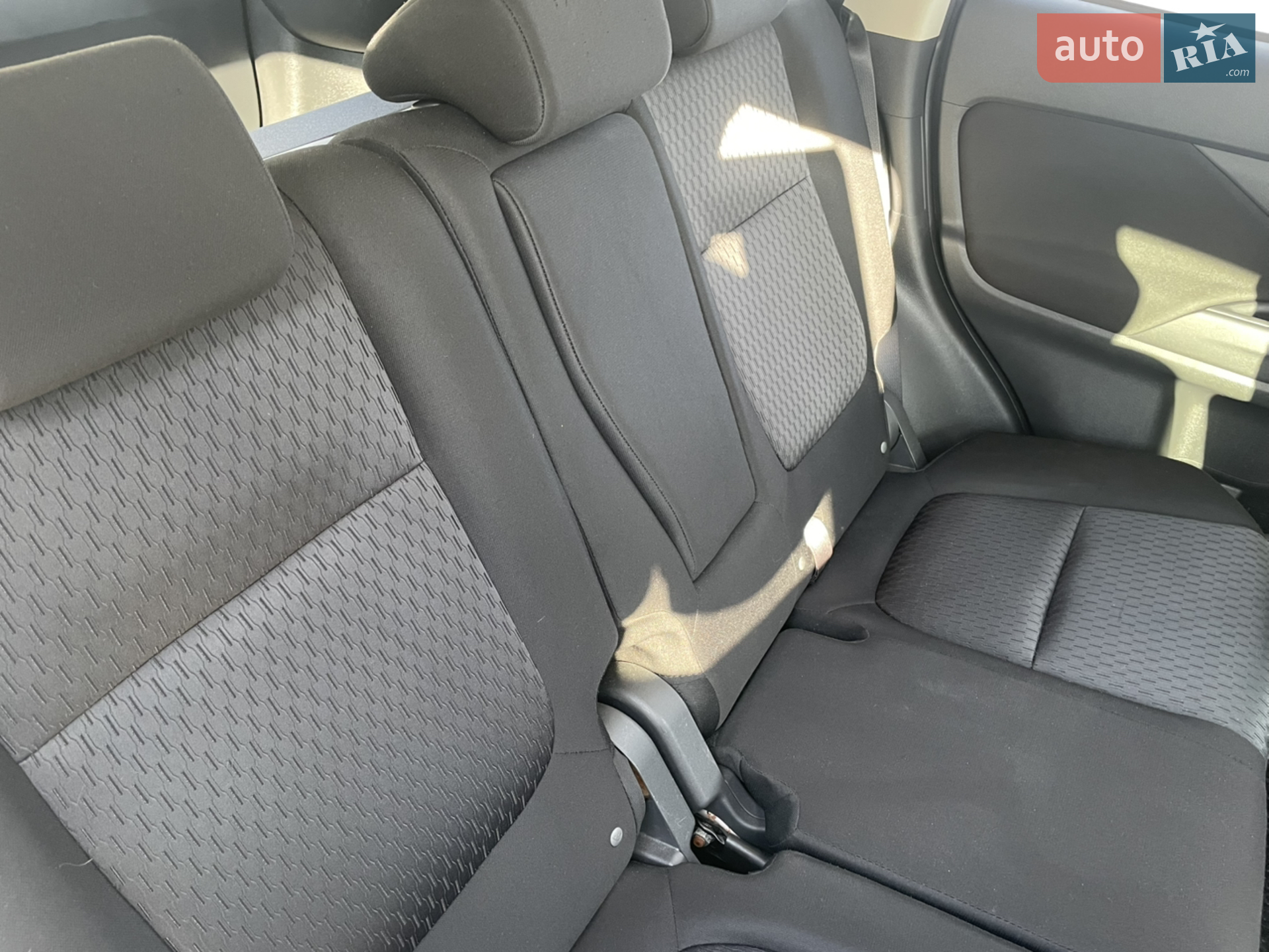 2013 Mitsubishi Outlander - мініатюра 38
