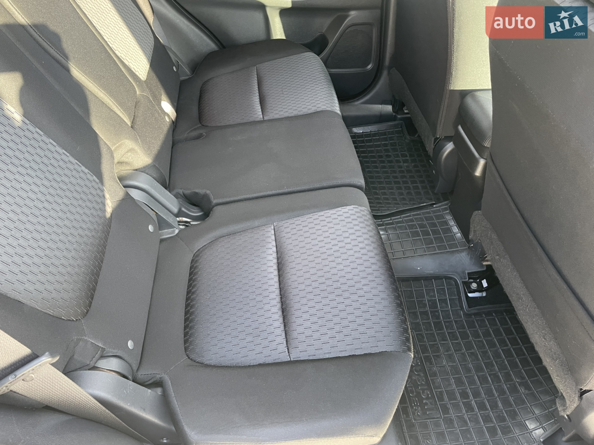 2013 Mitsubishi Outlander - мініатюра 40
