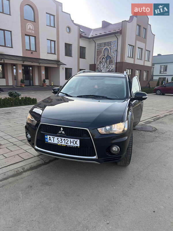 Mitsubishi Outlander 2010