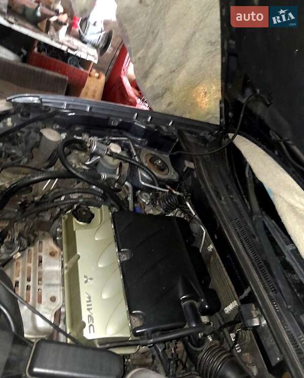 Позашляховик / Кросовер Mitsubishi Outlander 2005 в Жашківу