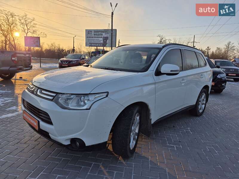 Mitsubishi Outlander 2013